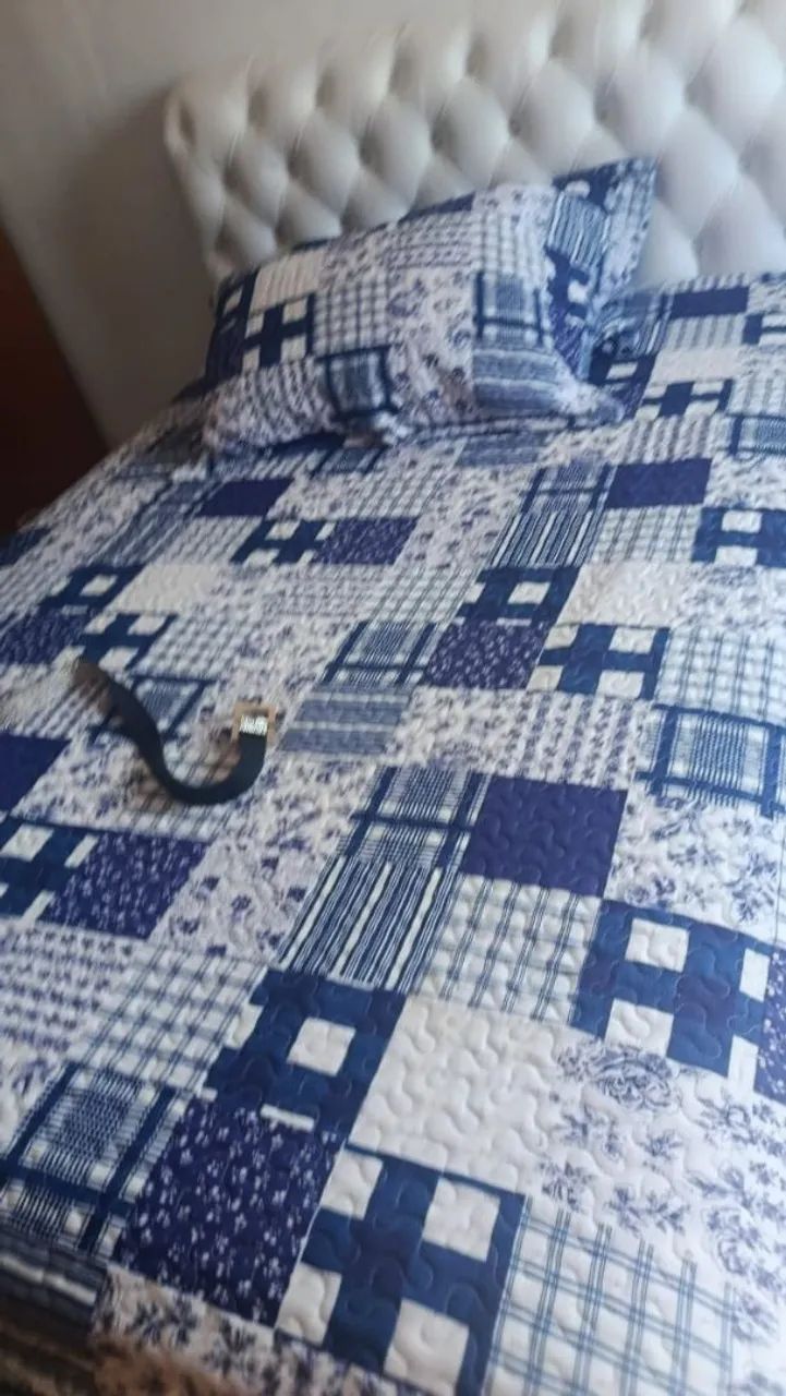 Vendo cama box de casal completa, com colchão e cabeceira.<br> - Foto 5