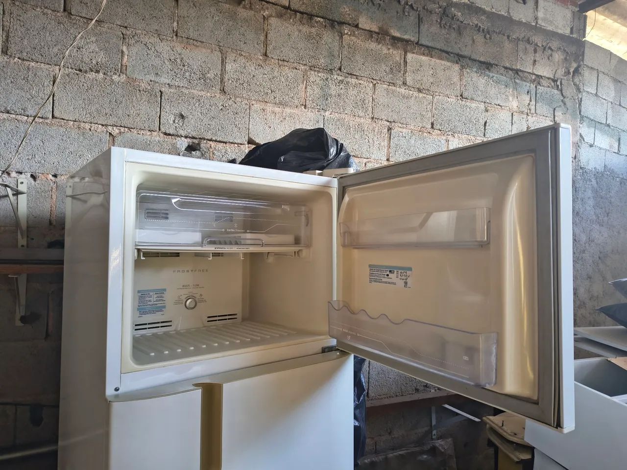 Geladeira Electrolux 380 litros - Foto 4