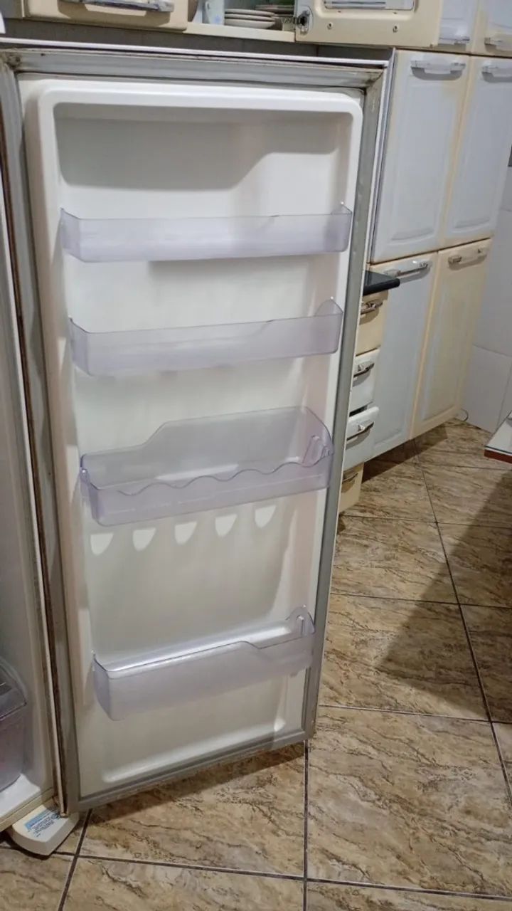 Geladeira eletrolux  - Foto 2