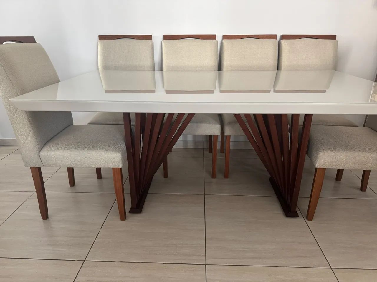 Vendo mesa com 6 cadeiras de luxo - Foto 5