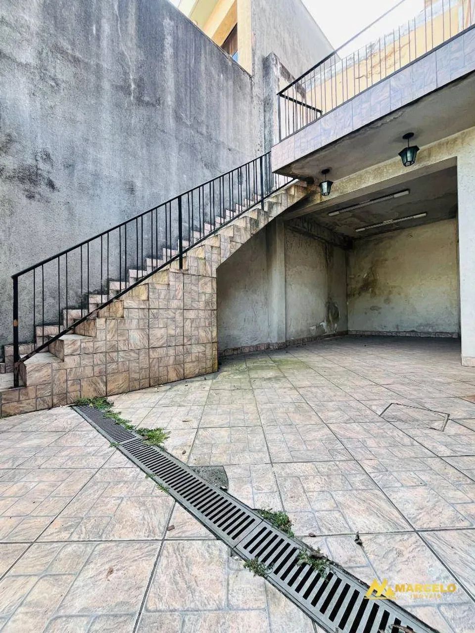 Casa com muito potencial na Vila Romana!!!