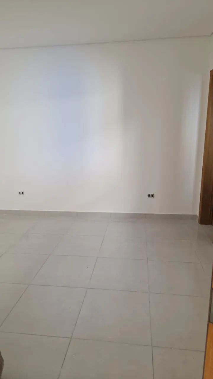 Aluga-se Casa Novinha - Foto 2