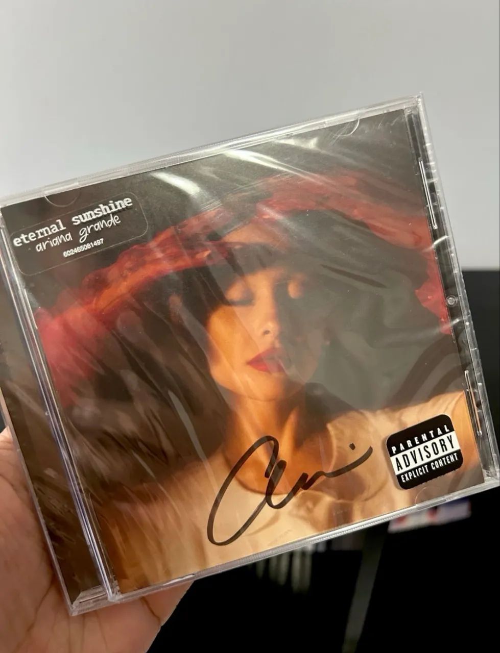 Eternal Sunshine - Ariana Grande Autografado  - Foto 3