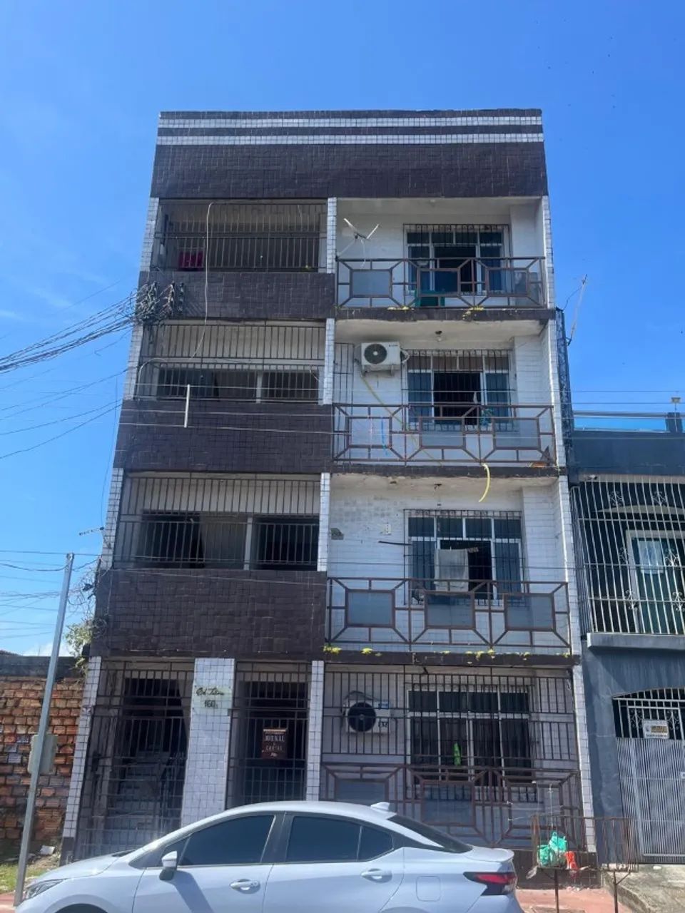 Alugo Apto Com 2 Quartos na Cidade Velha 