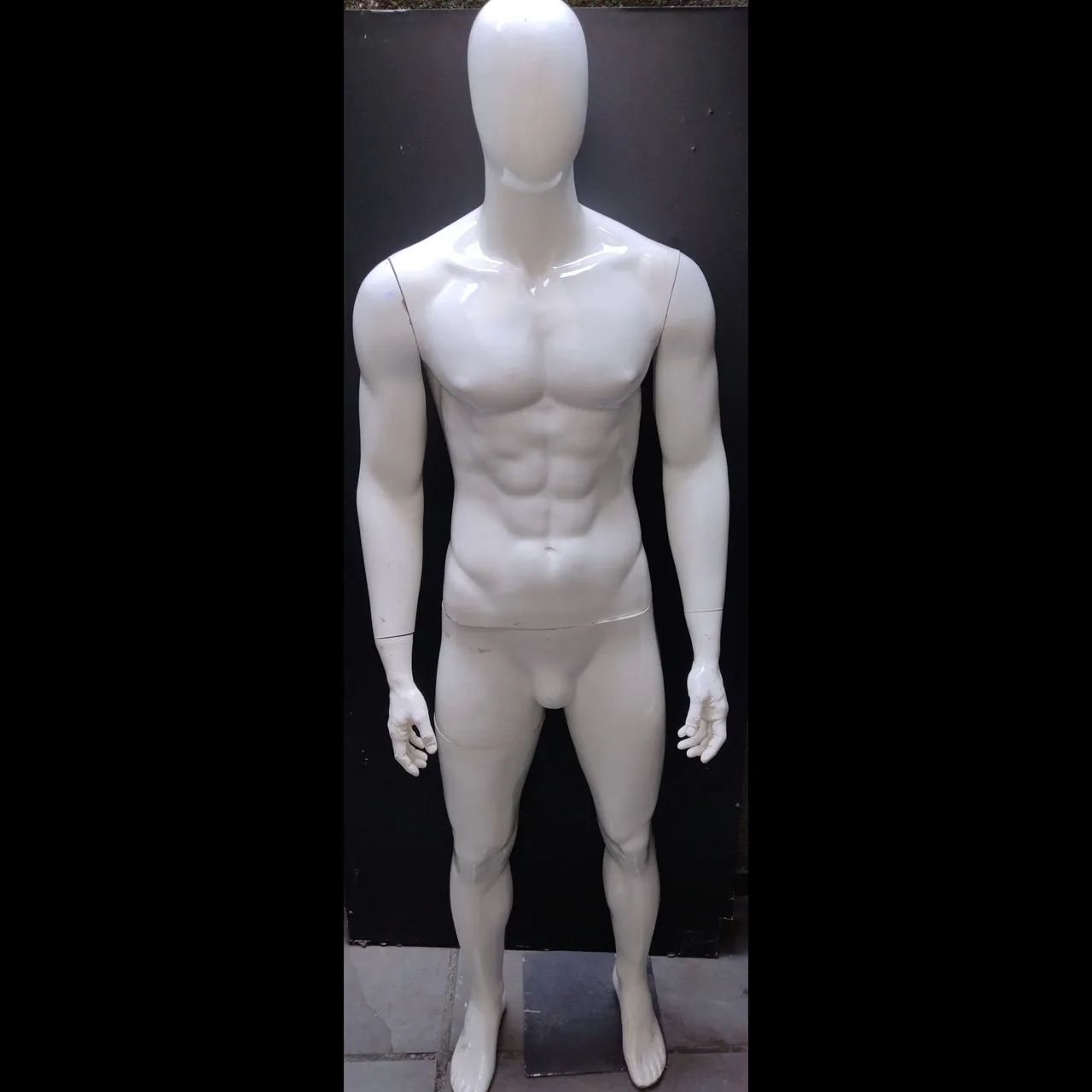 MANEQUINS MASCULINO DE FIBRA DE VIDRO. - Foto 3