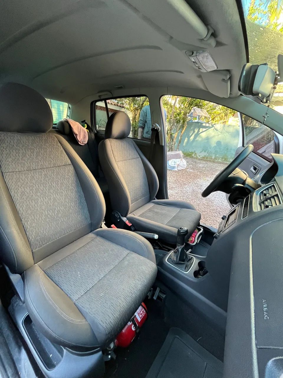 Volkswagen Fox 1.6 MI Total Flex 8V 5P 2014 - Foto 3