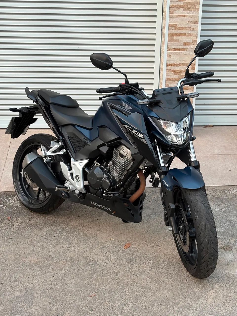 CB TWISTER 300F  - Foto 4