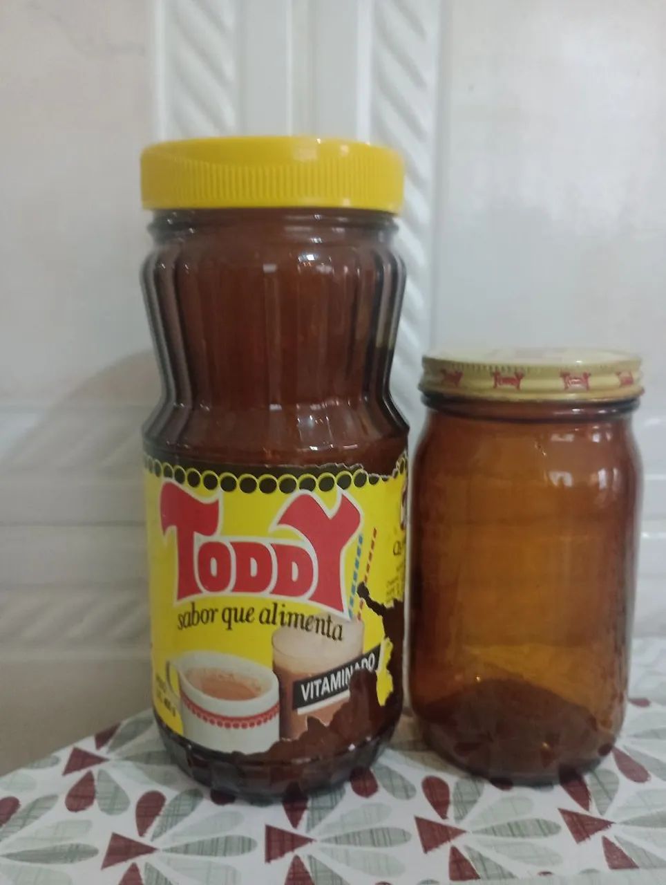 02 vidros de toddy conforme mostra as imagens - Foto 6
