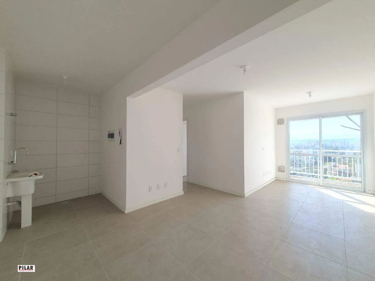 Apartamento de 02 dormitorios com vaga dupla de garagem - Foto 3