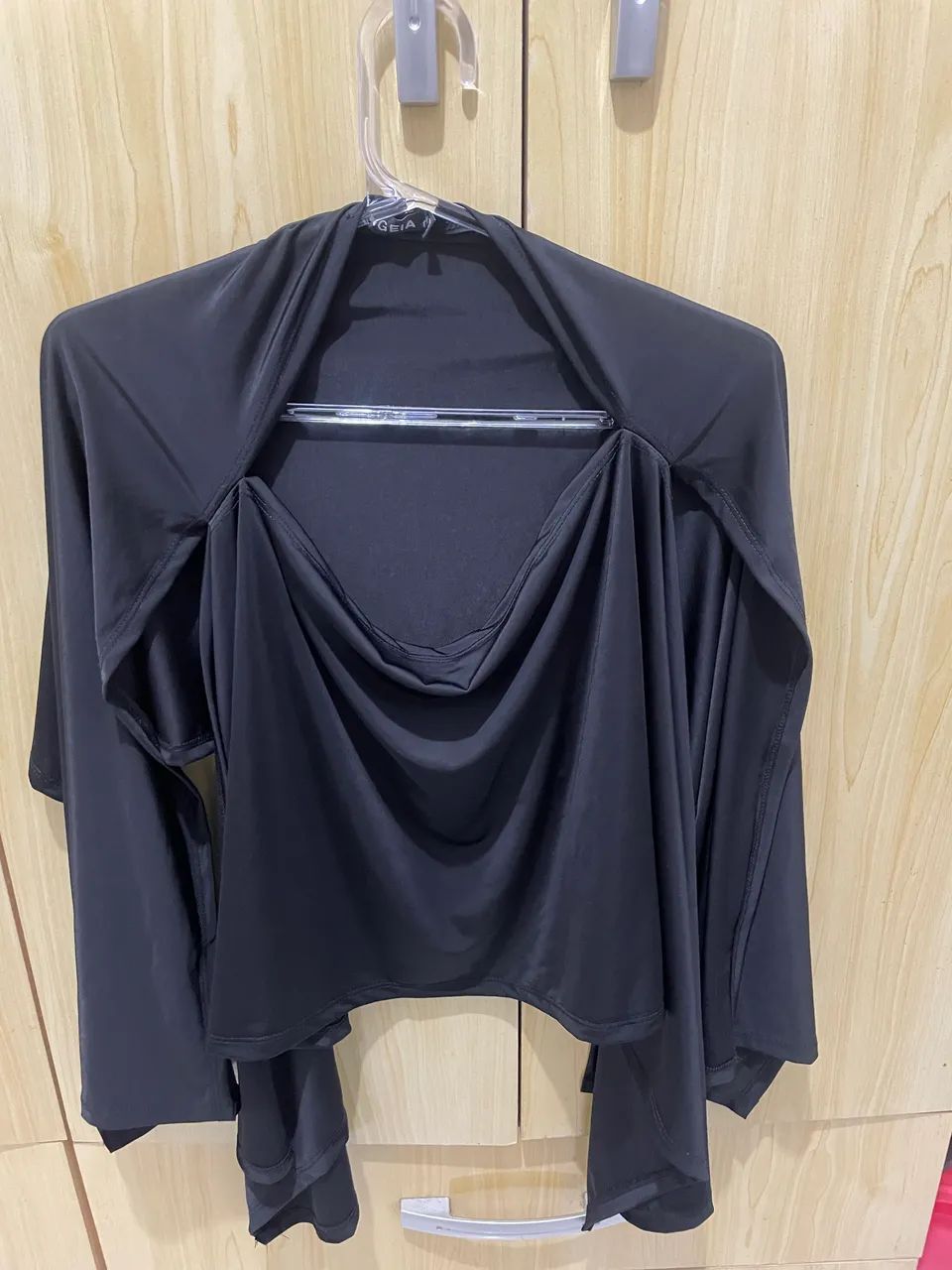Blusa Cropped Capa Multiforma - Foto 2