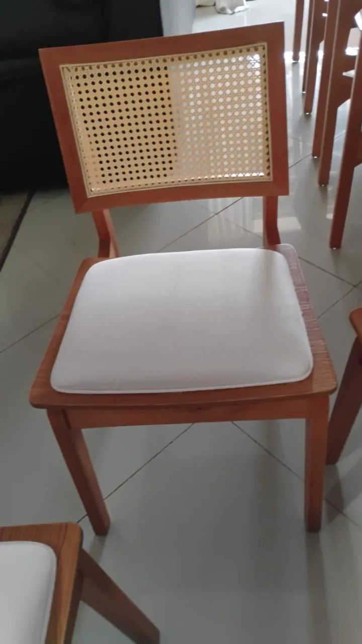 Conjunto de cadeiras da MadeiraMadeira