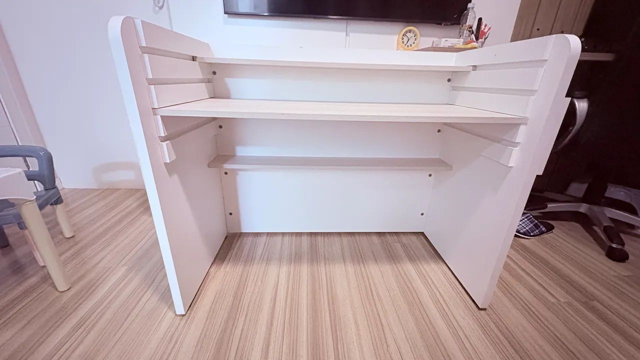 Mesa de escritório com ajuste de altura  - Foto 4