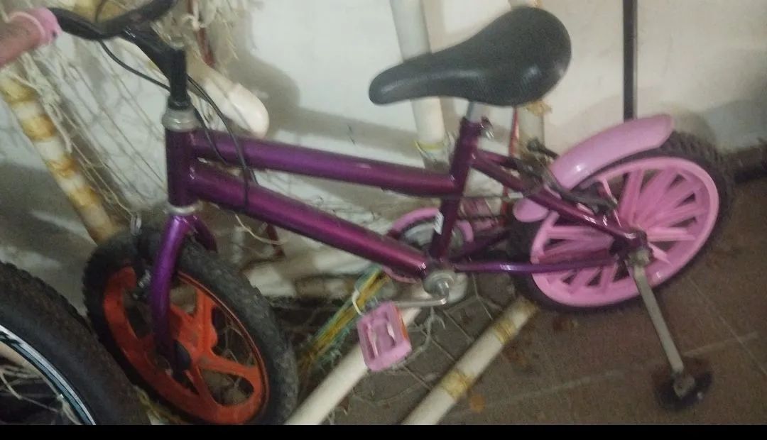 Vendo bicicleta de criança  - Foto 4
