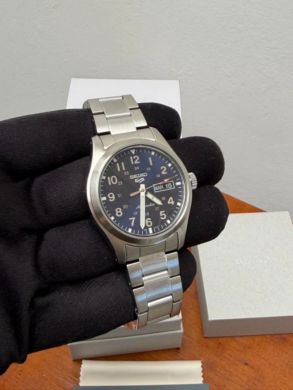 Relógio Seiko 5 Sports Field  - Foto 4