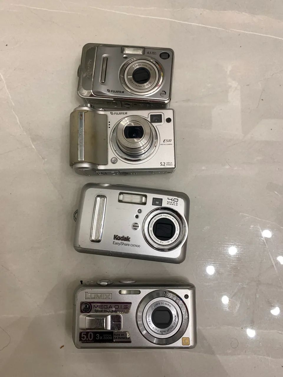 Câmeras Digitais Antigas - Fujifilm, Panasonic e Kodak