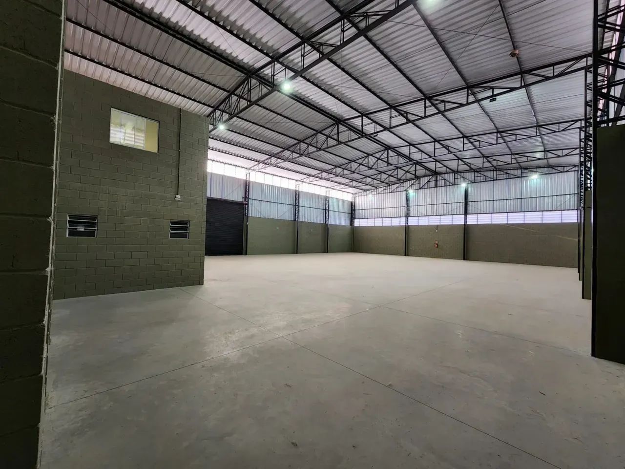Galpão 1000m²