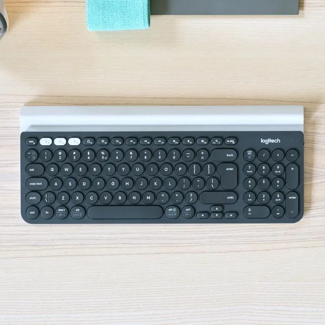 Teclado Logitech K780 com Suporte para Celular/Tablet e Numérico - Foto 4
