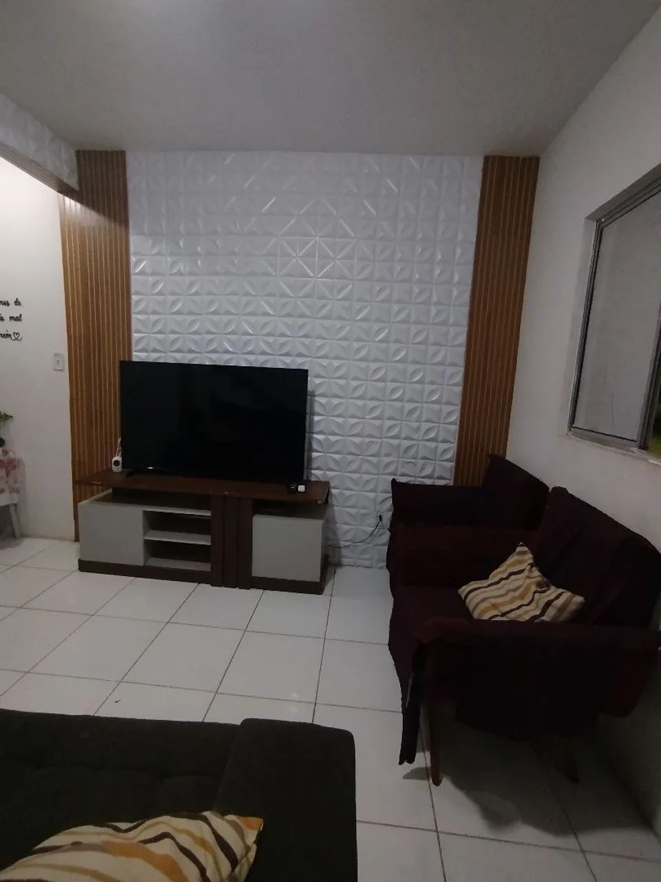 Alugo casa mobiliada em Camaçari 