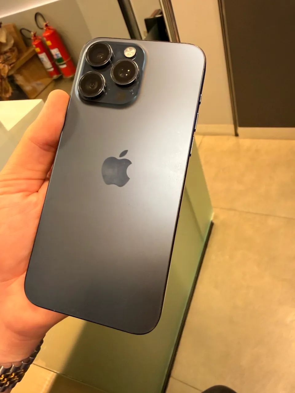 15 PRO MAX 256 GB AZUL - Foto 2