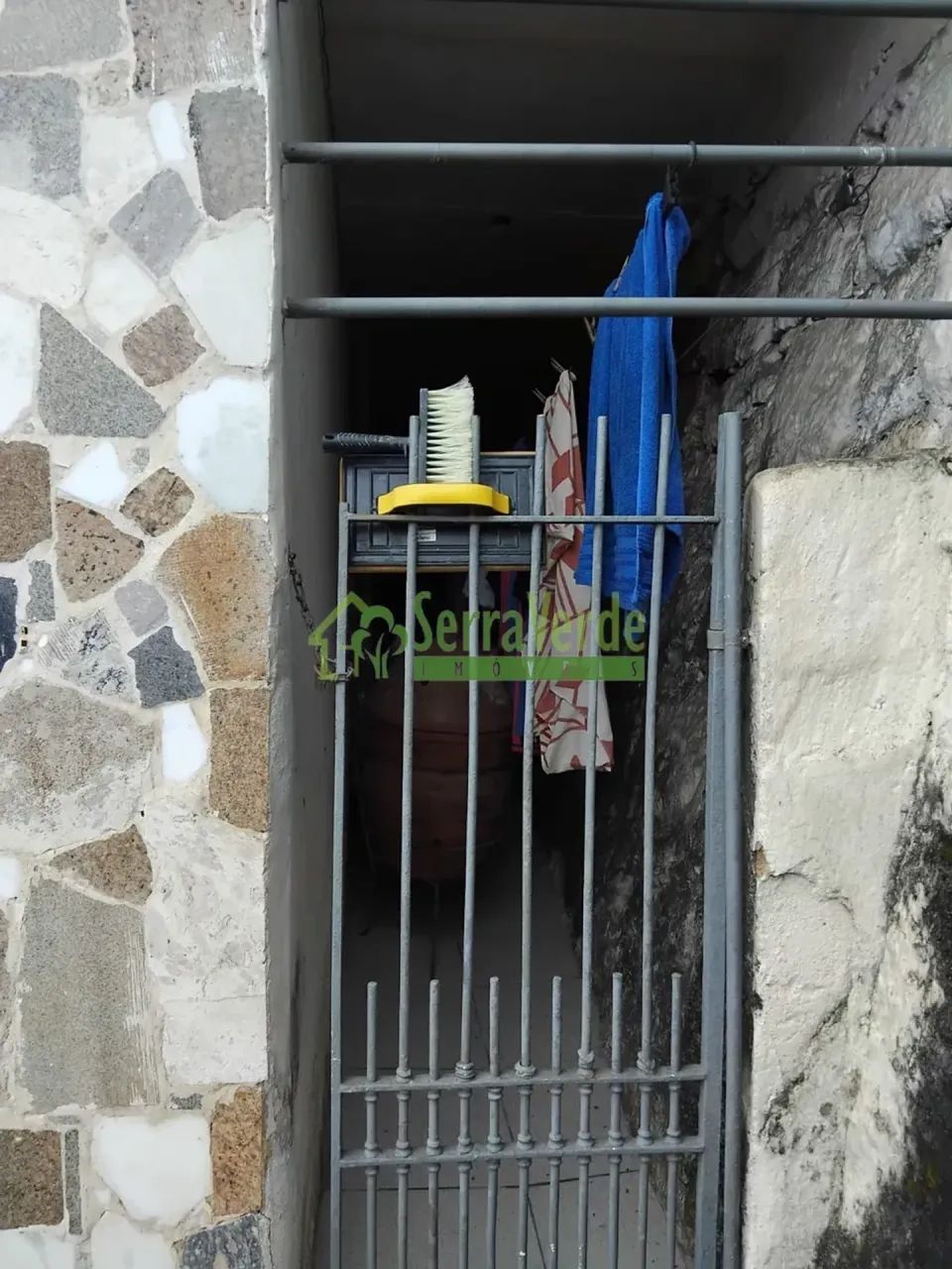 CASTELÂNEA (CASA BEIRA DE RUA PRÓXIMA A PRAÇA PASTEUR) - Foto 3