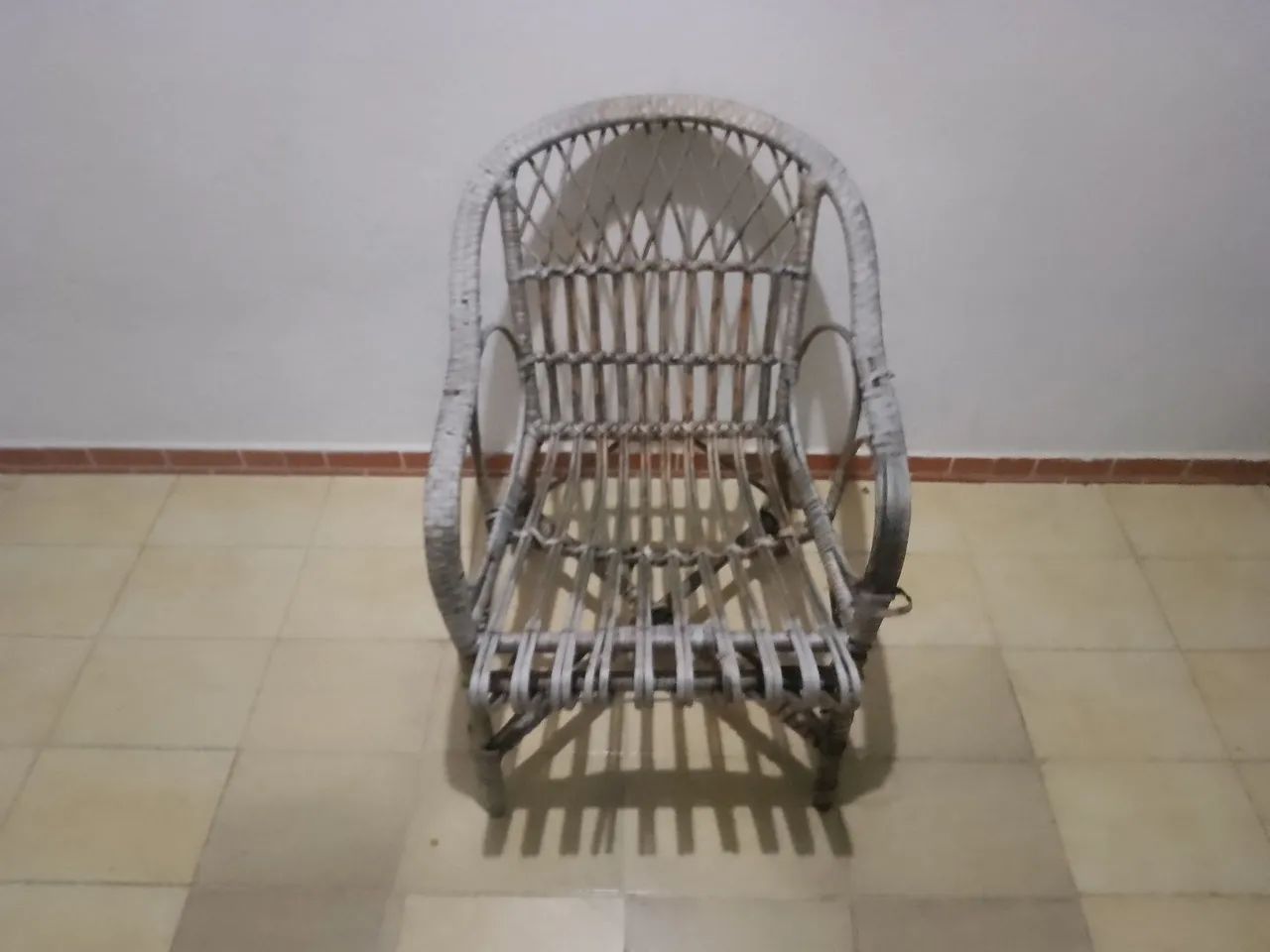 Vendo cadeiras usadas - Foto 3