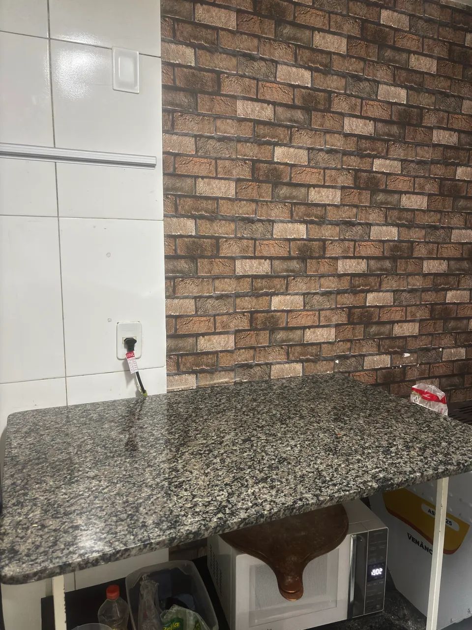 Mesa de Pedra em perfeito estado - Foto 2