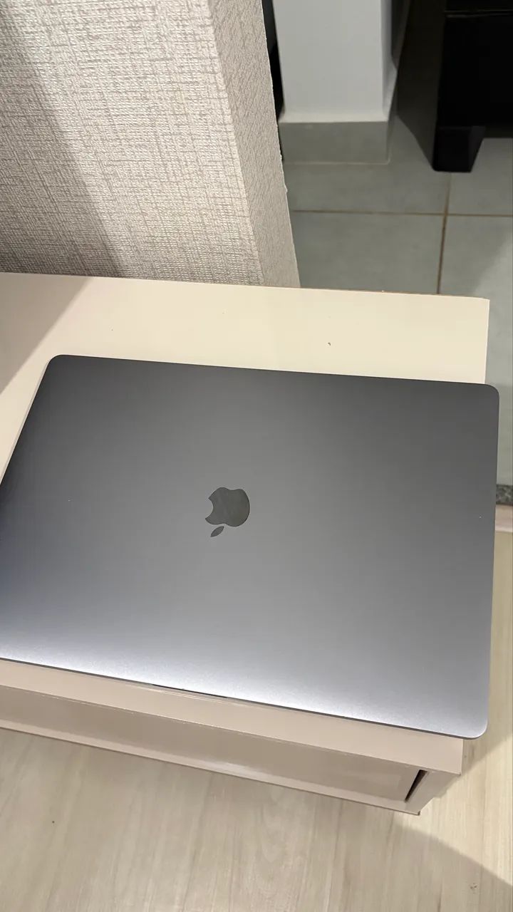 MAC BOOK PRO 16 - Foto 2