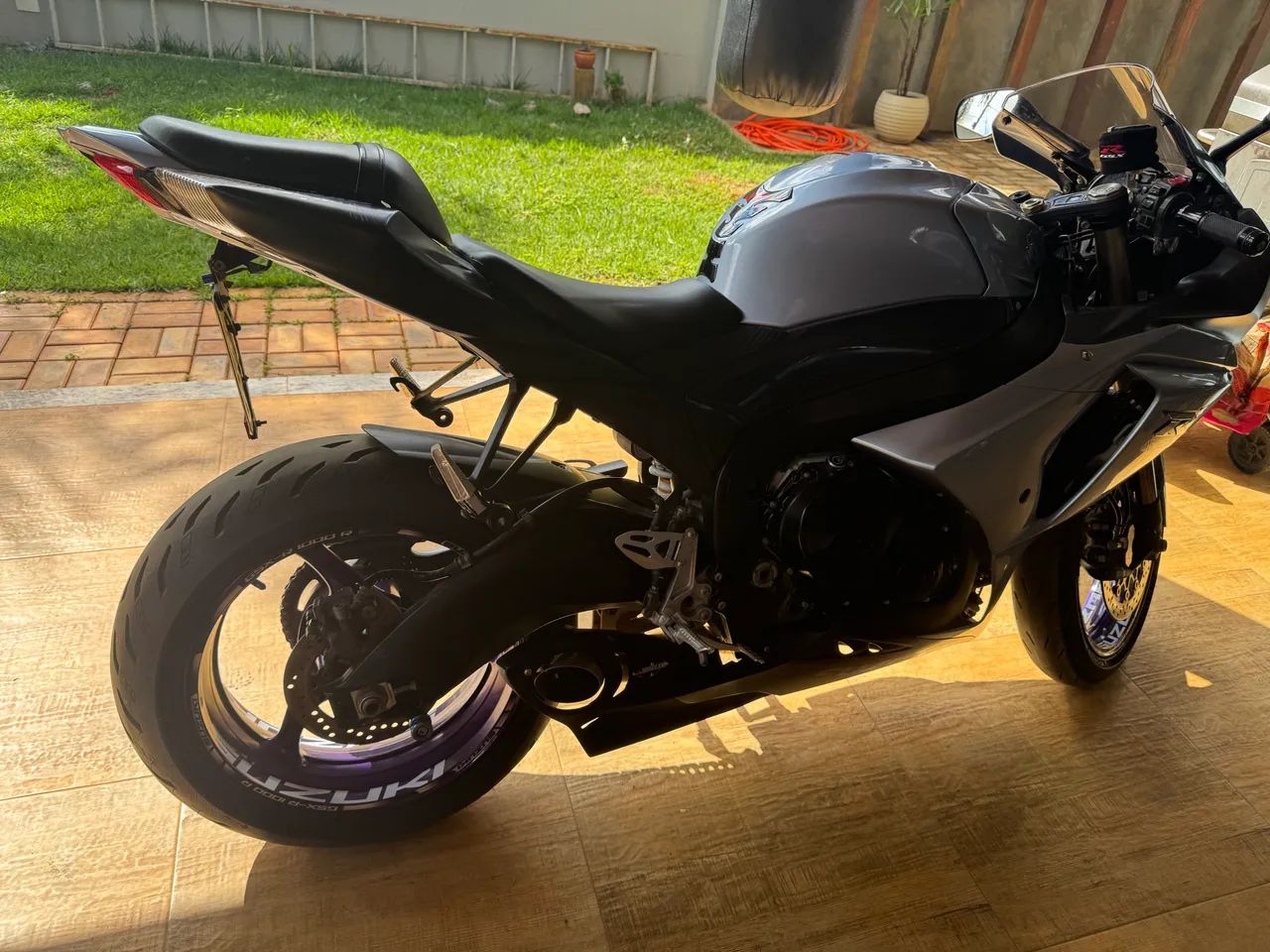 Suzuki Srad 1000 - Foto 2