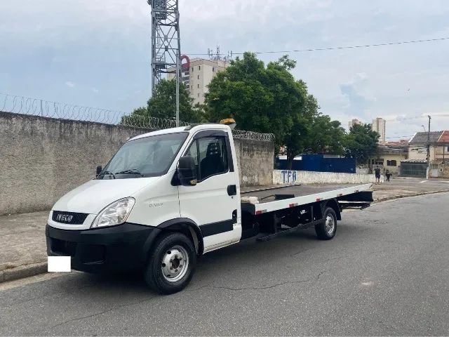 Iveco 35s14 com Plataforma Guincho 2018 - Foto 2
