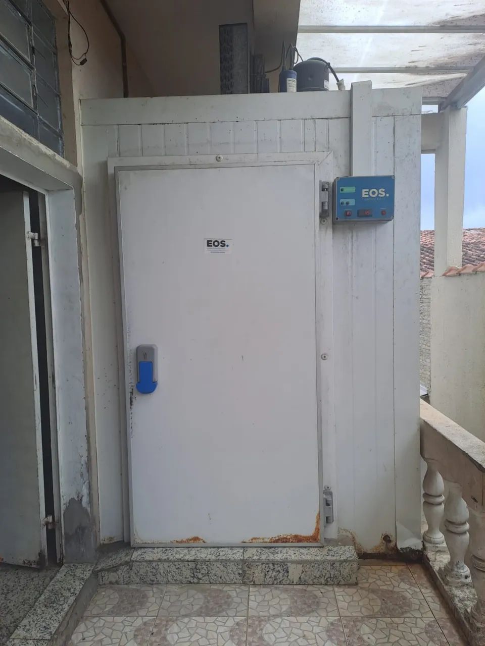 Balcão de açougue com motor e câmera fria - Foto 3