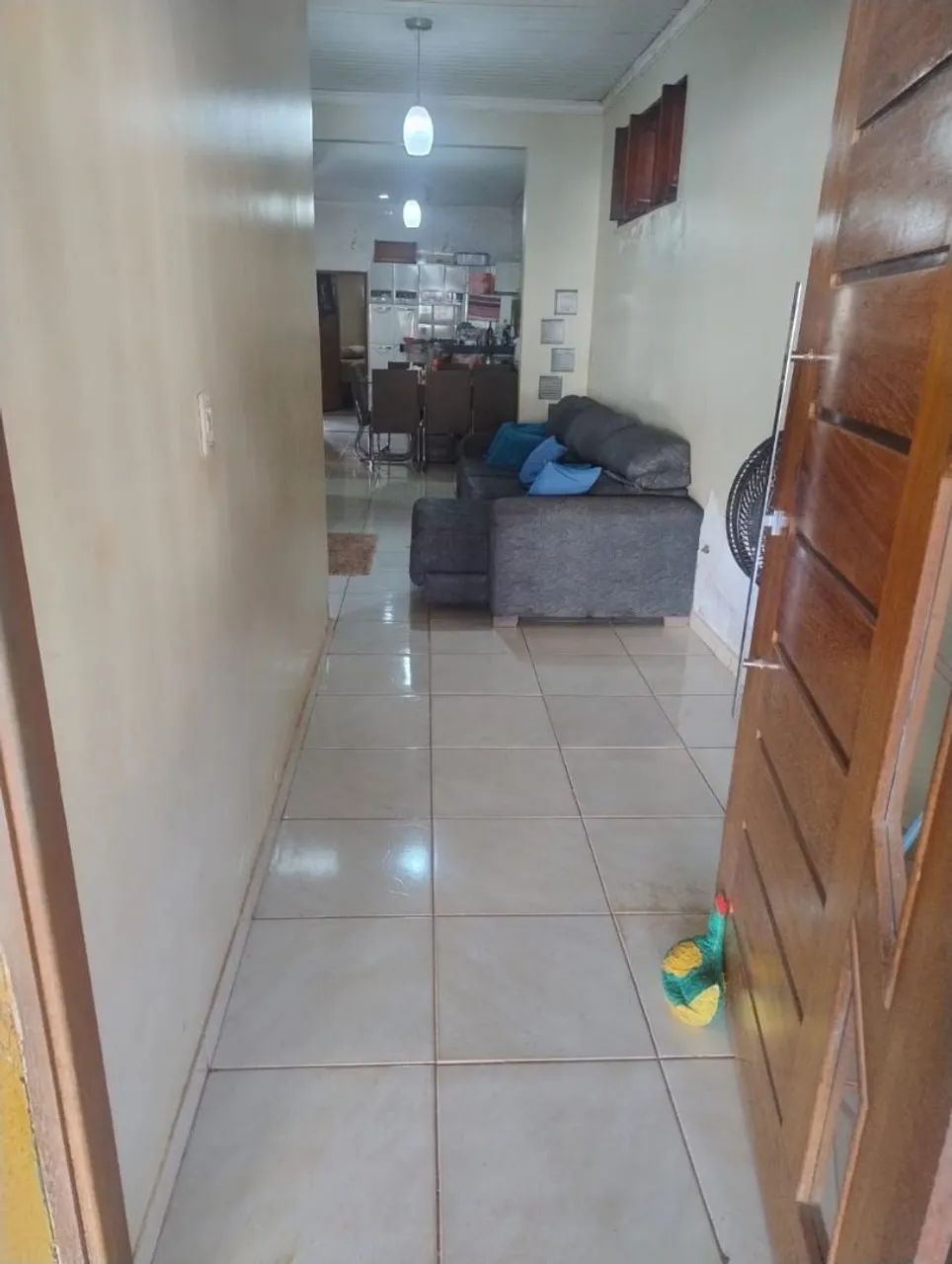 Vendo uma casa com veículo Corolla na garagem  - Foto 4