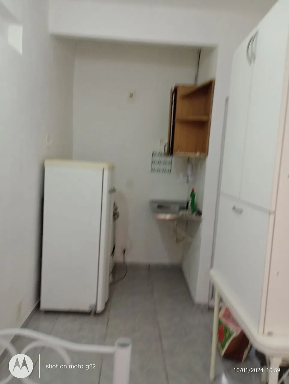 Quarto independente pra  uma moça 