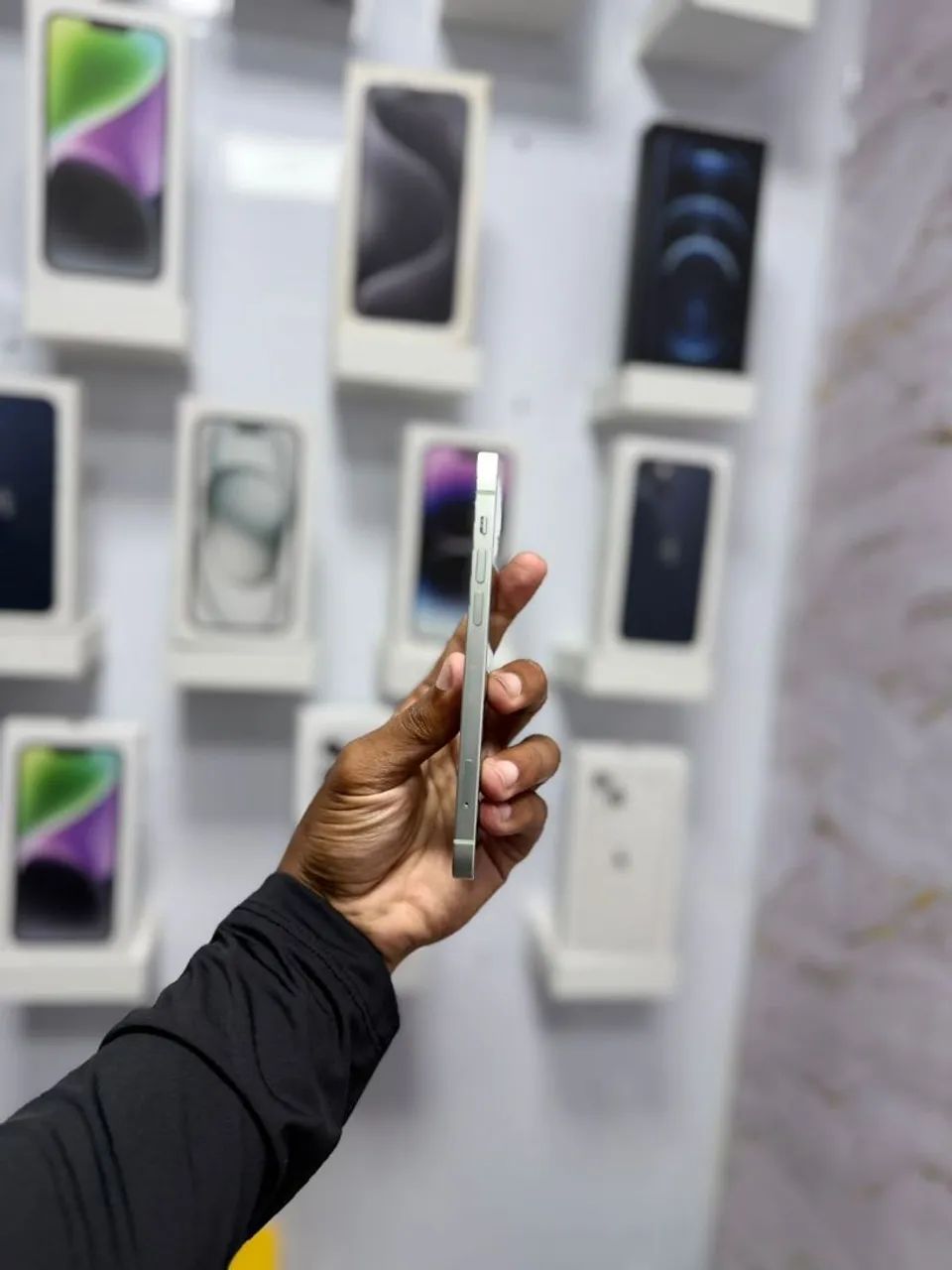IPHONE 12 128GB MUITO TOP<br>R$ 1.650,00 - Foto 4