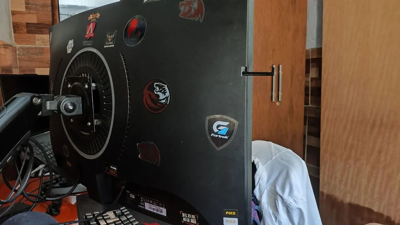 Monitor gamer Agon 31,5" - Foto 3