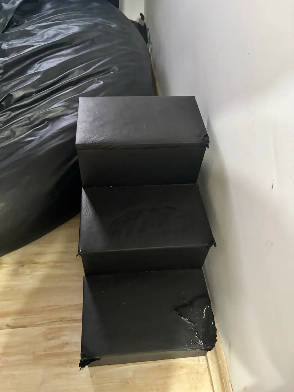 Escada para cachorro com bau - Foto 3