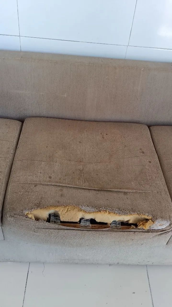 Vendo sofá para reforma  - Foto 3