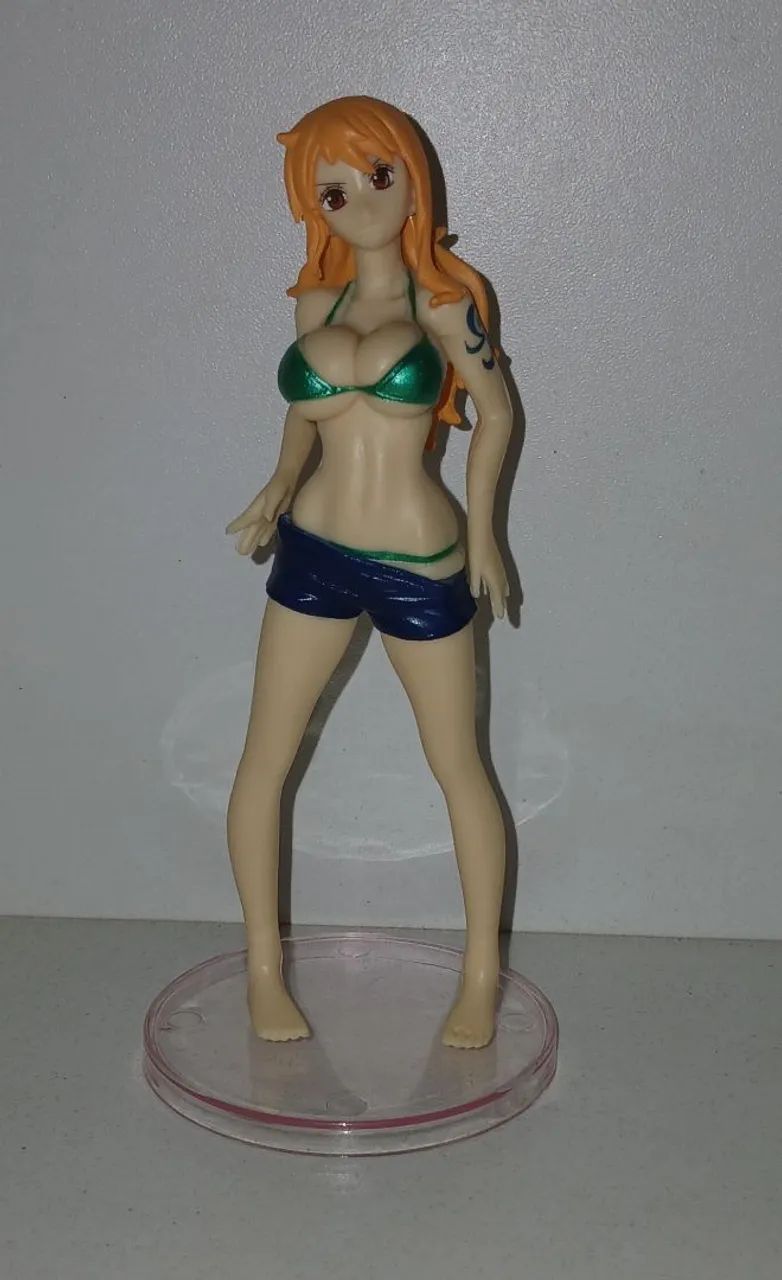 BONECA ONE PIECE NAMI DE PRAIA BIQUINI