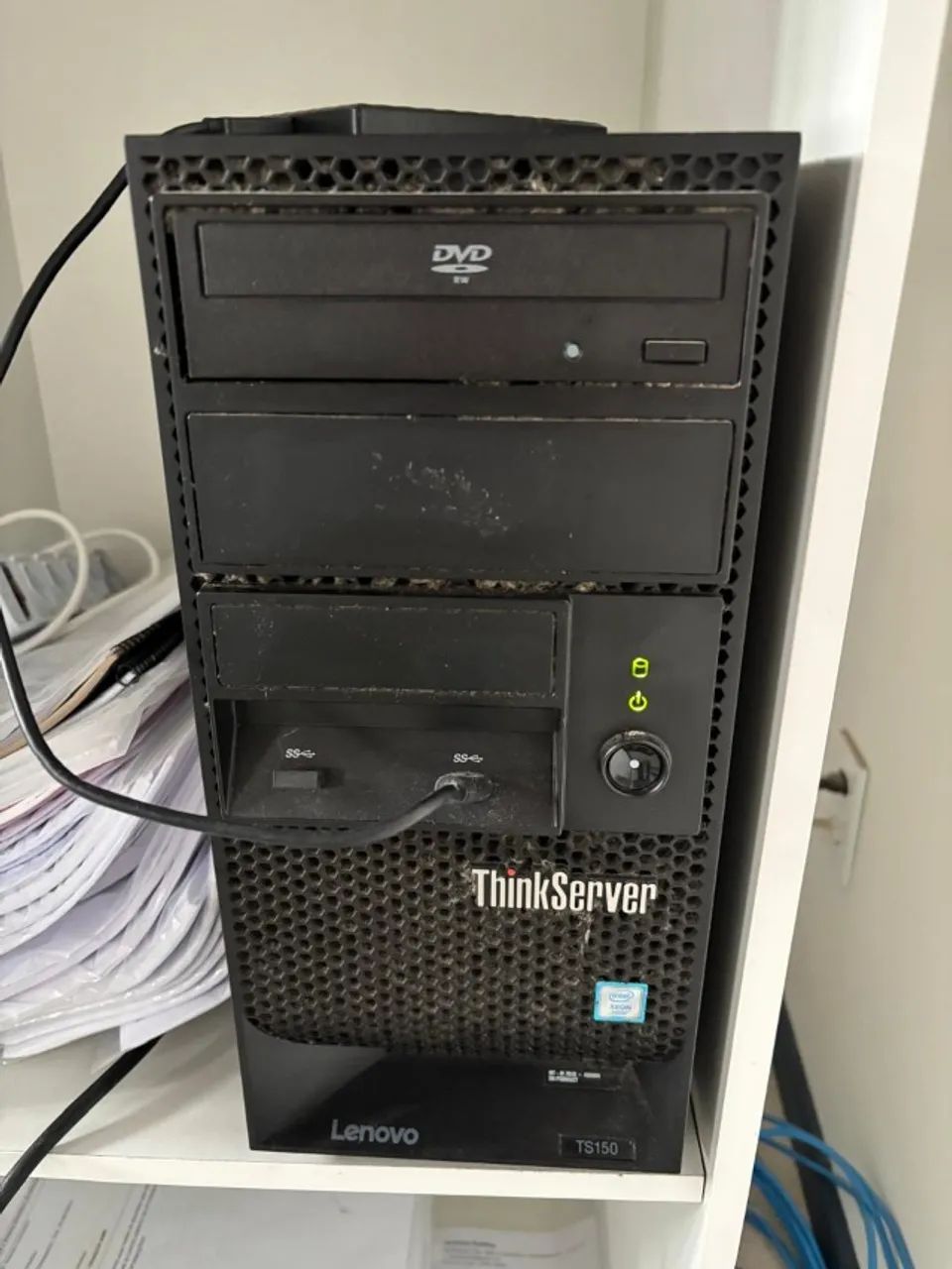 Servidor Lenovo Thinkserver Intel Xeon E-1225 V6 HD Seagate 1 TB / DDR4 ECC UDIMM | 1000 G