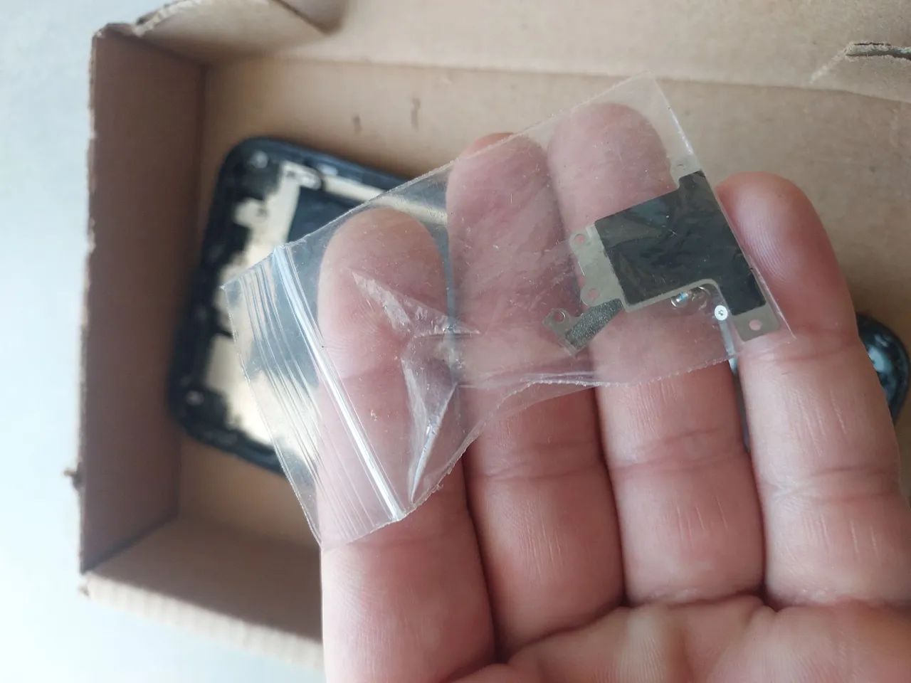 Carcaça iPhone xr botões flex e bateria  - Foto 5