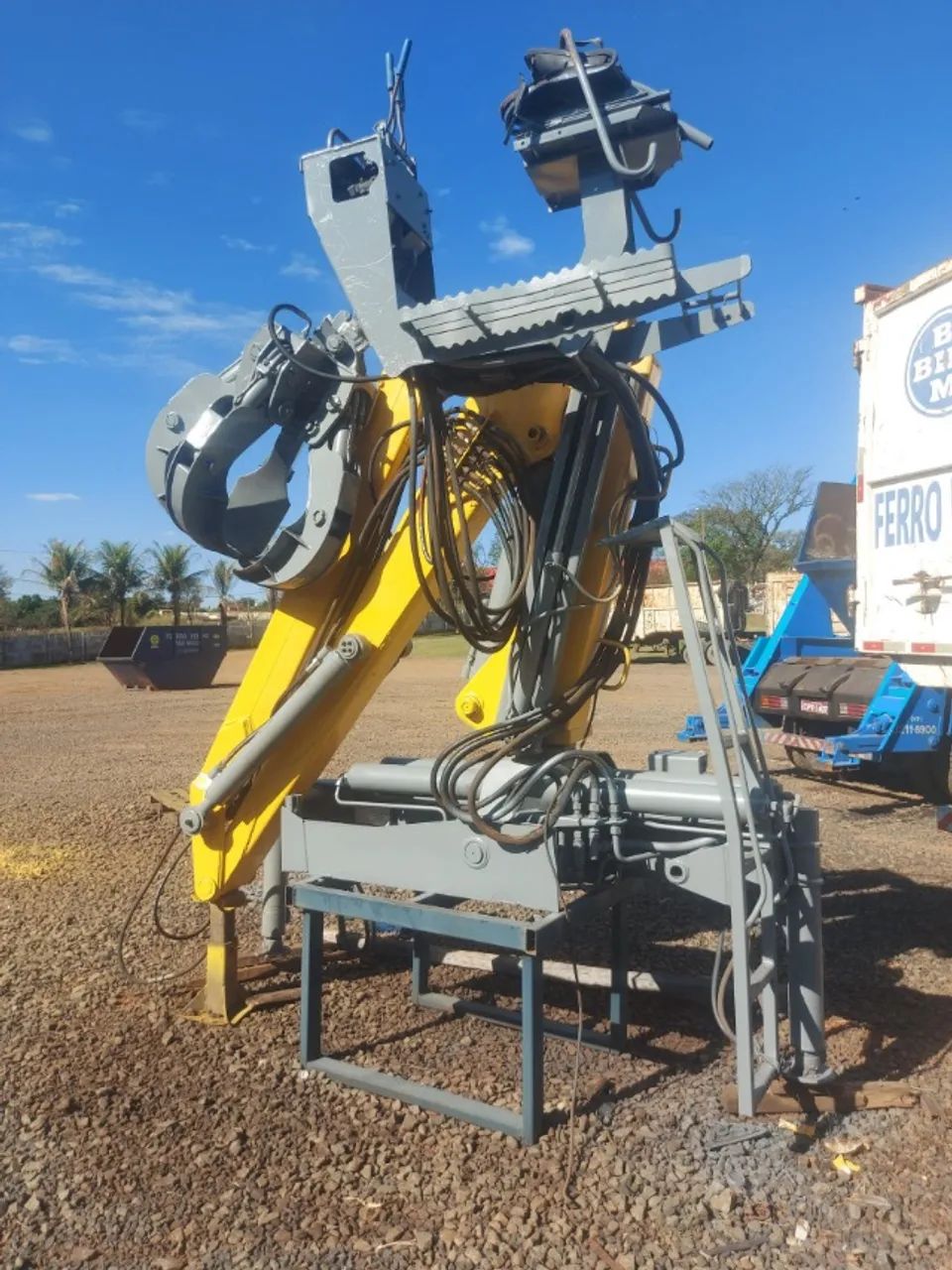 Munck sucateiro grimaldi grs 15000 Z garra 5 unhas completo 2013