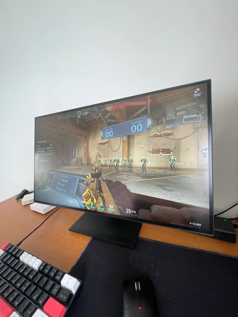 monitor Perseus Pro - designs e fotos. 