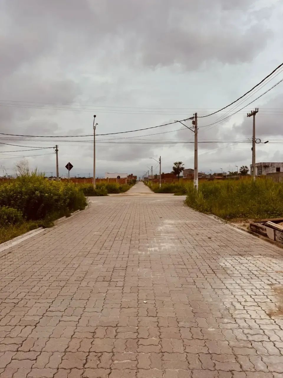 Vendo Galpão Industrial em Fase  de Acabamento  em Pacatuba - Foto 4