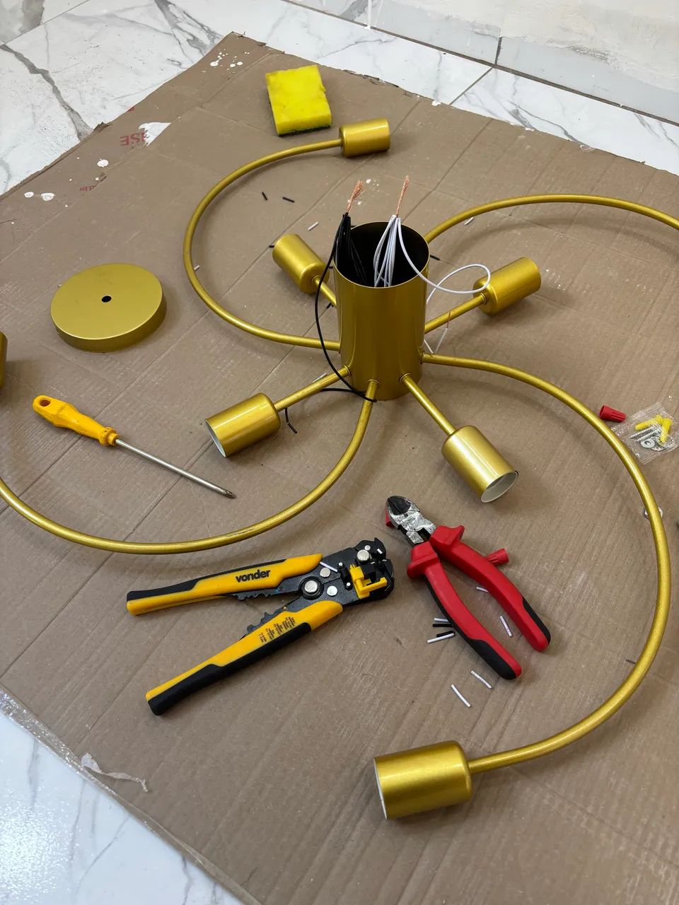 Montagem e Instalação de Lustre(luminária)