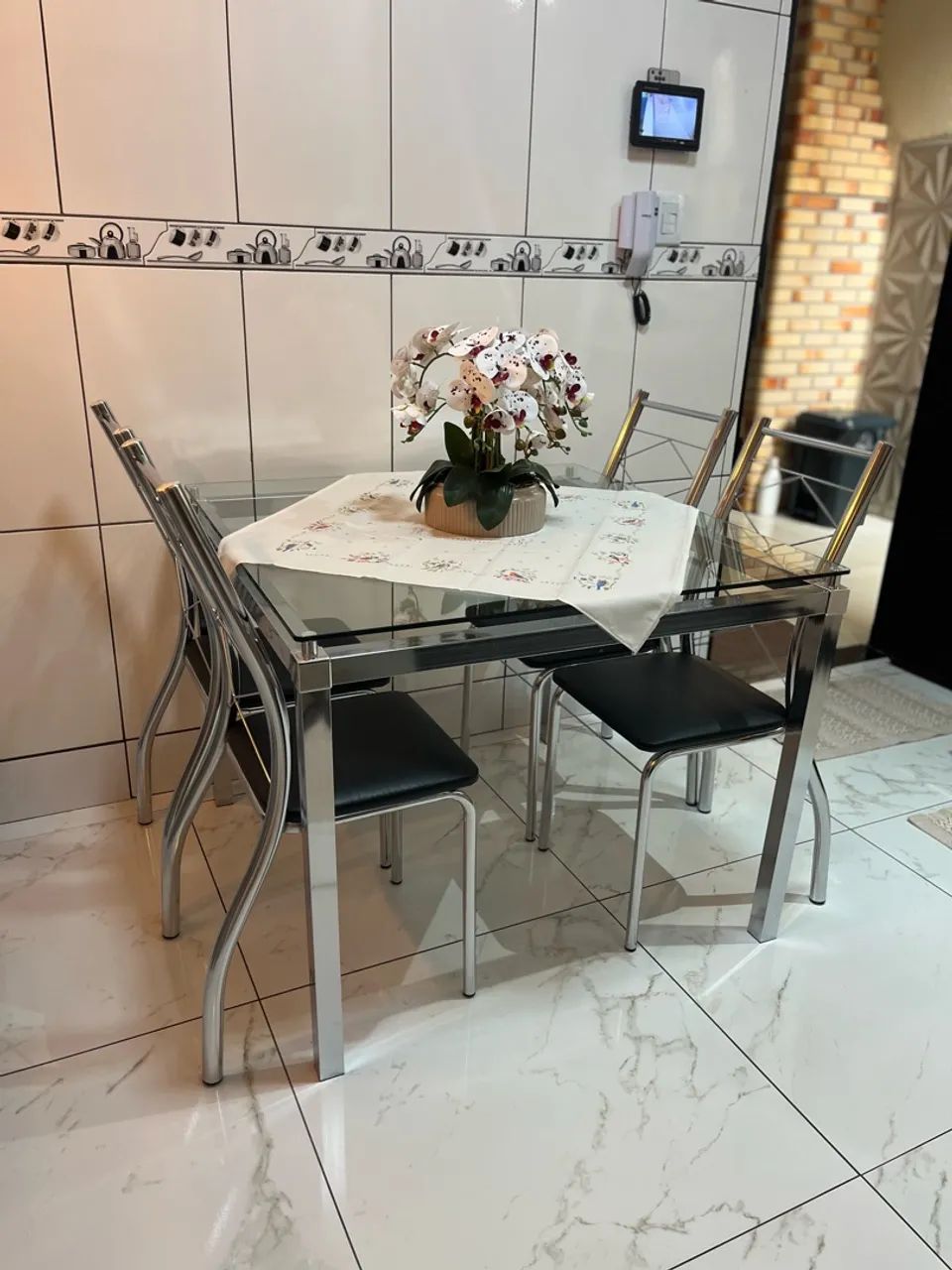 Mesa de Vidro com 4 Cadeiras Cromado * - Foto 2