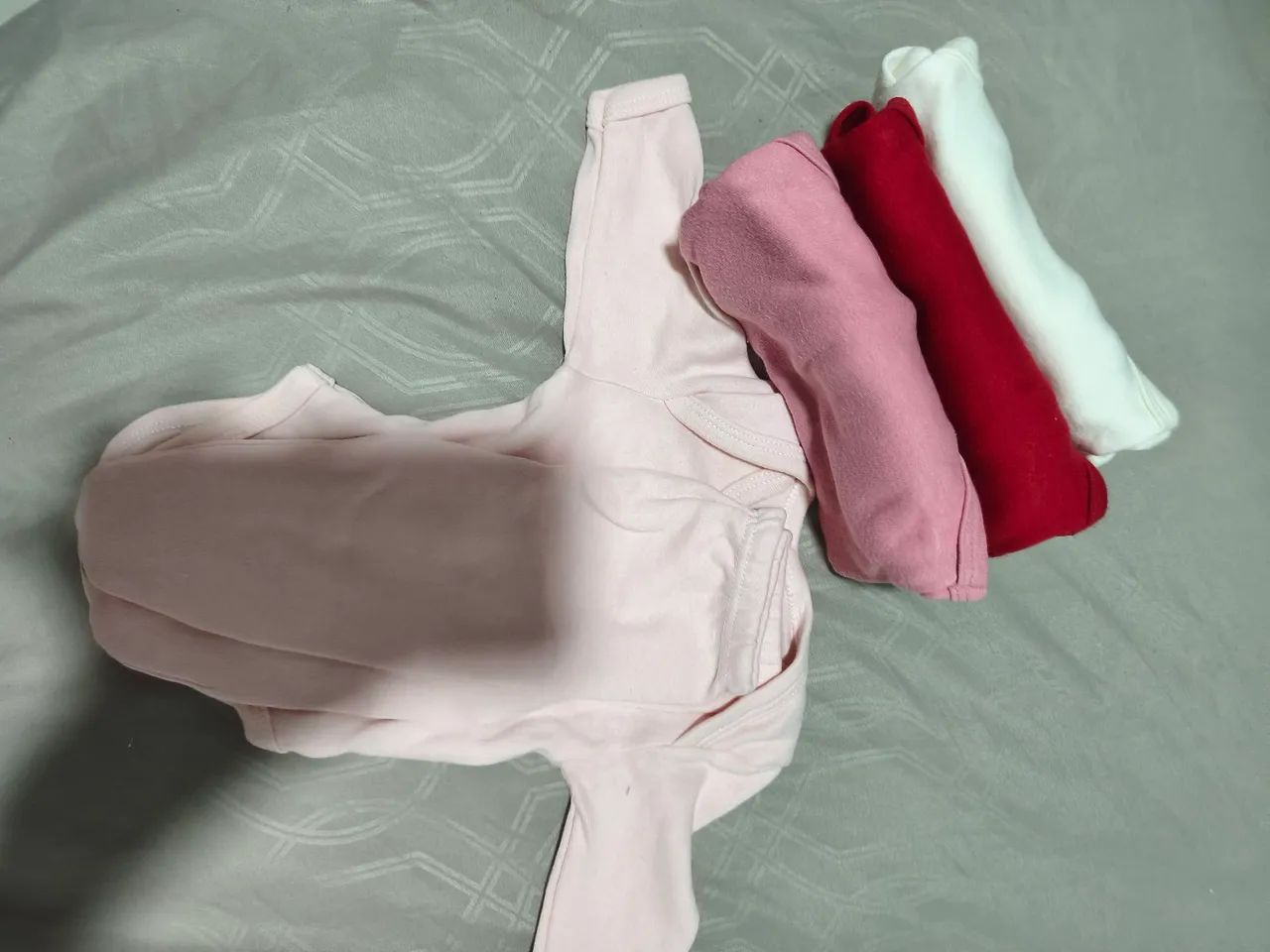Roupas de bebe novas e usadas  - Foto 2