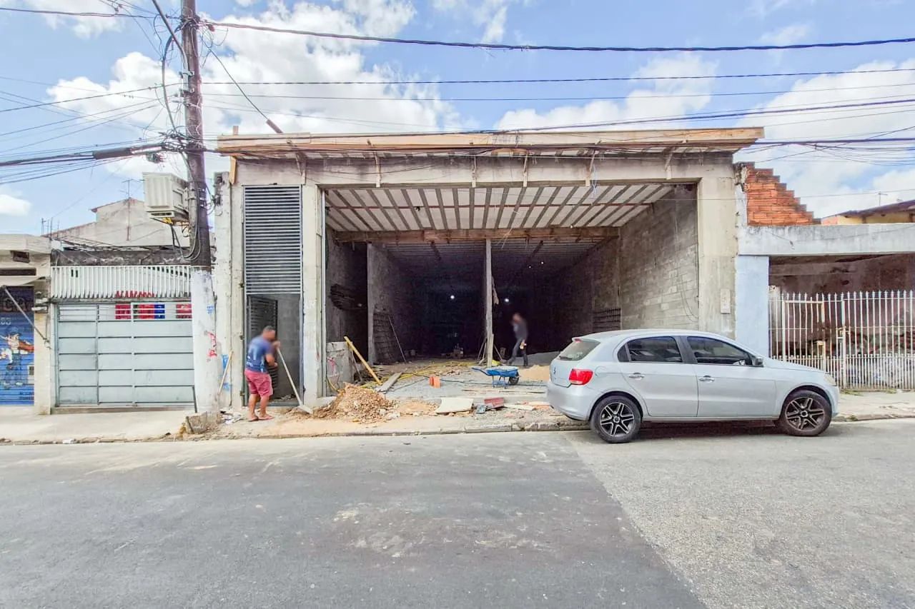 Galpão na Rua Cachoeira Escaramuça, 614  250 m²
