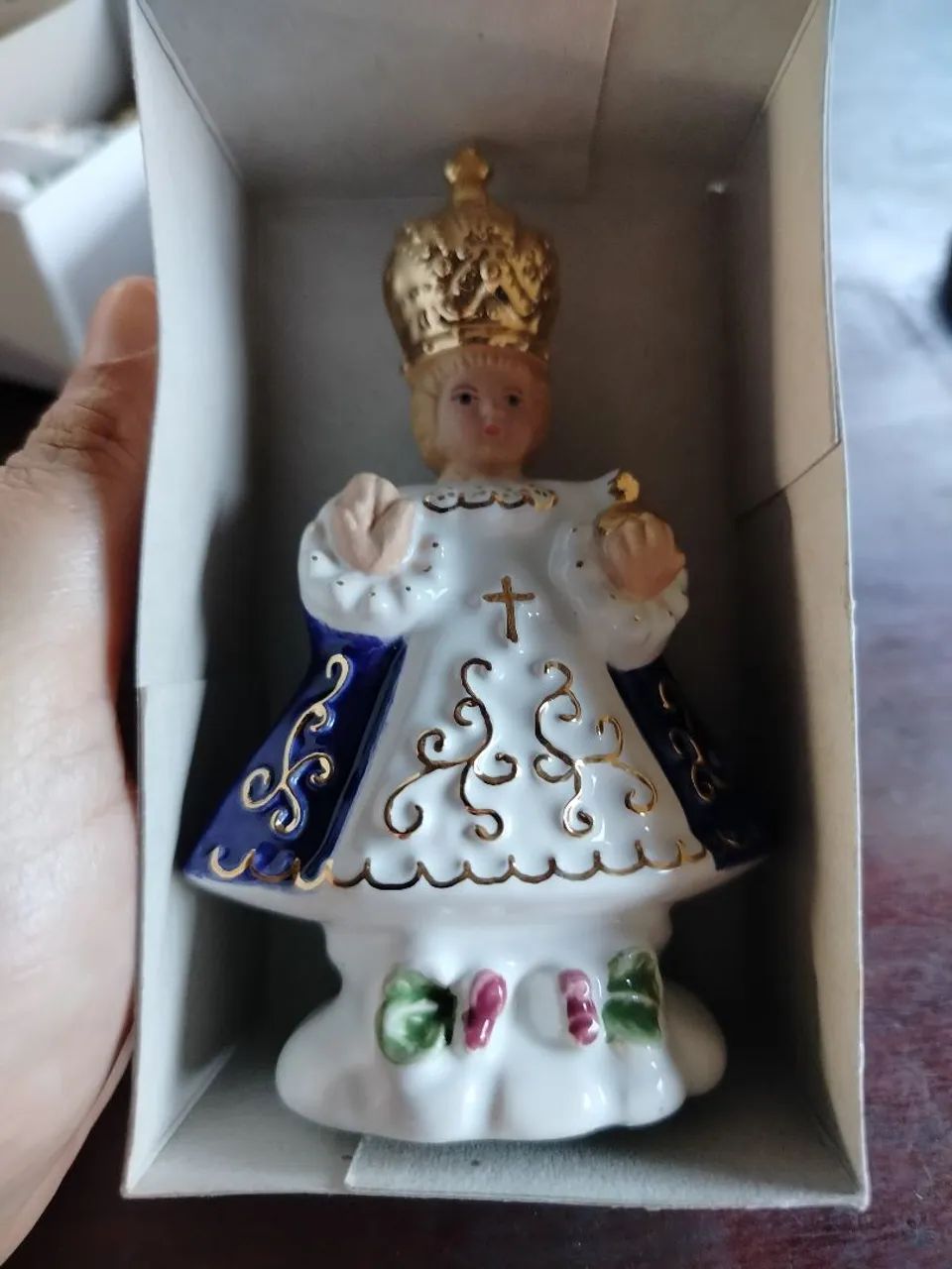 Menino Jesus de praga Aureta figural República Tcheca 