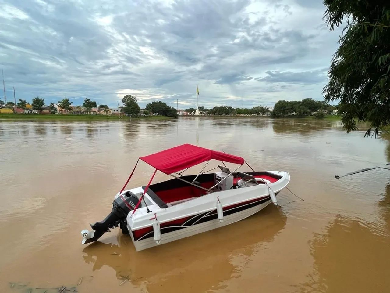 Vendo linda lancha - Foto 2