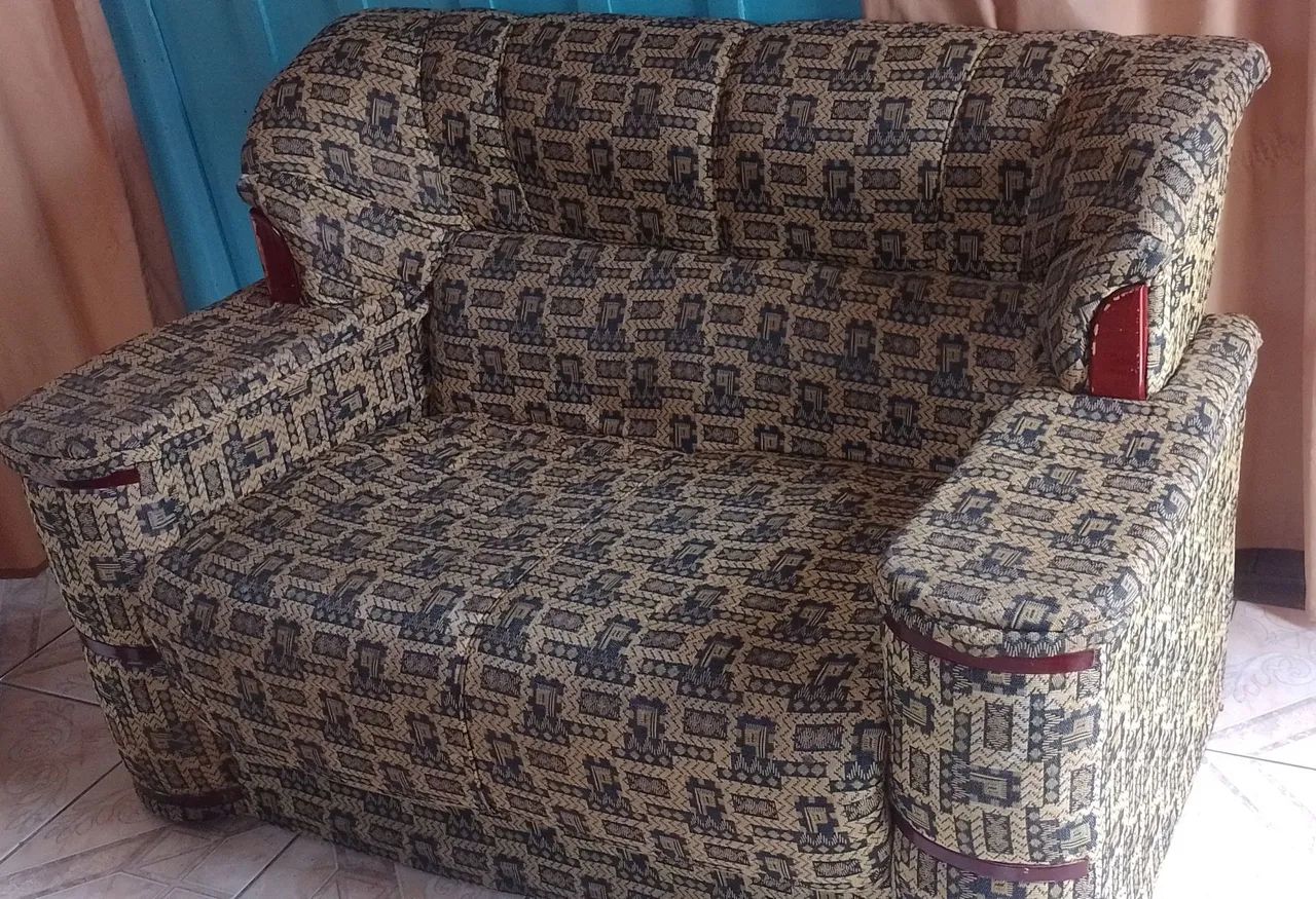 Sofá 2 lugares 