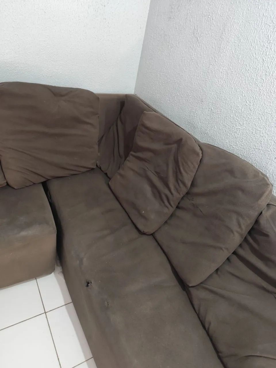 Sofá de Canto em L - Grande, Confortável e Resistente - Foto 2